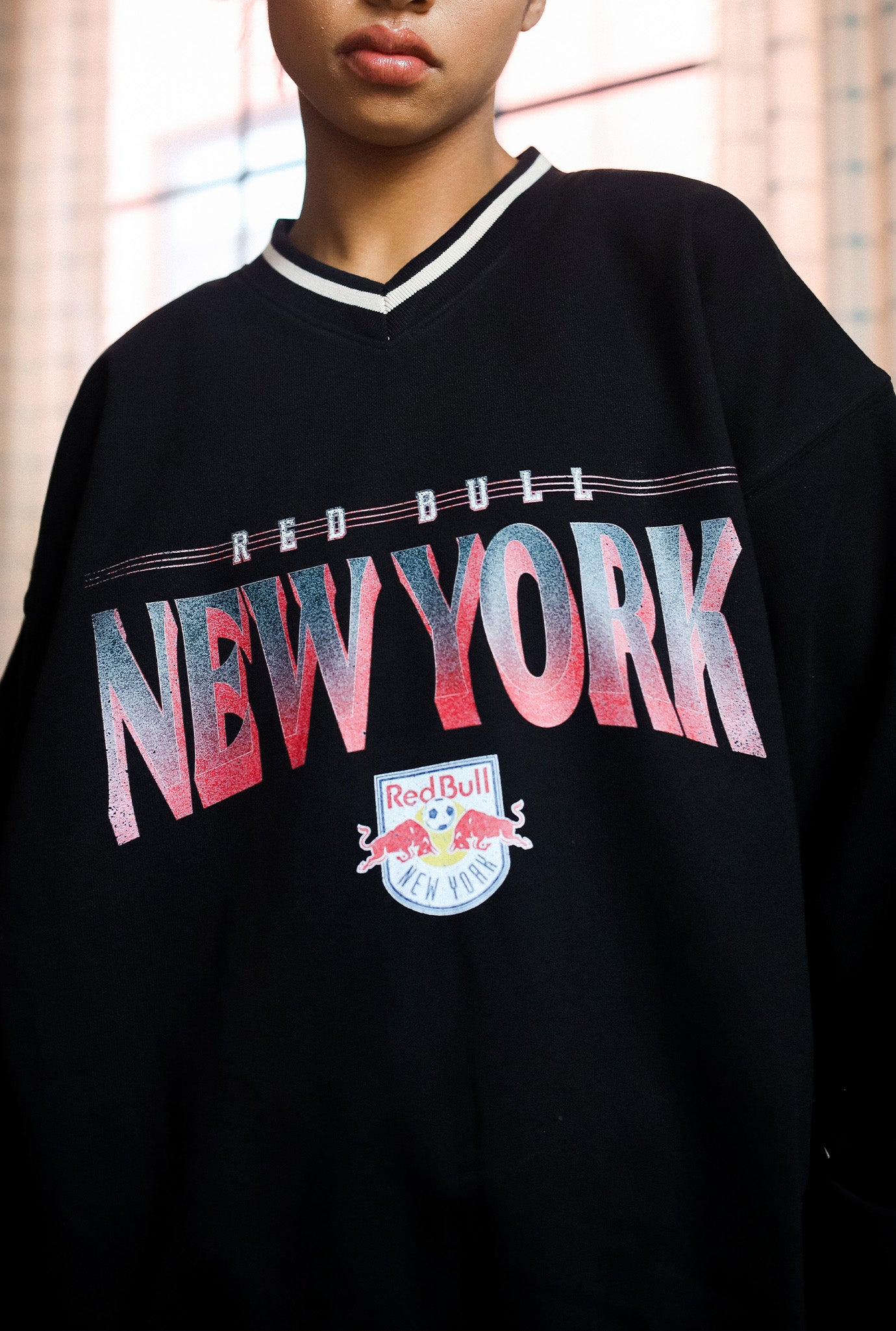 New York Red Bulls V-Neck Heavyweight Crewneck - Black