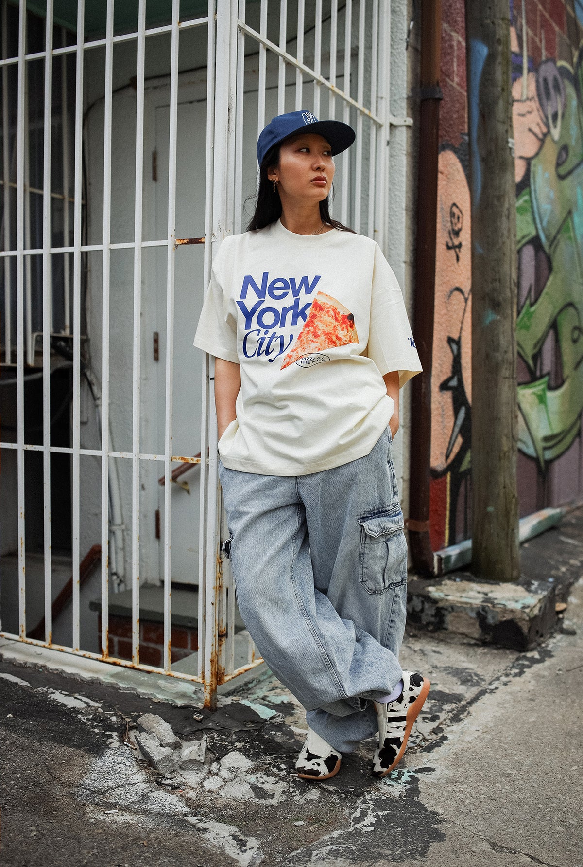 New York City Food Scene Heavyweight T-Shirt - Ivory