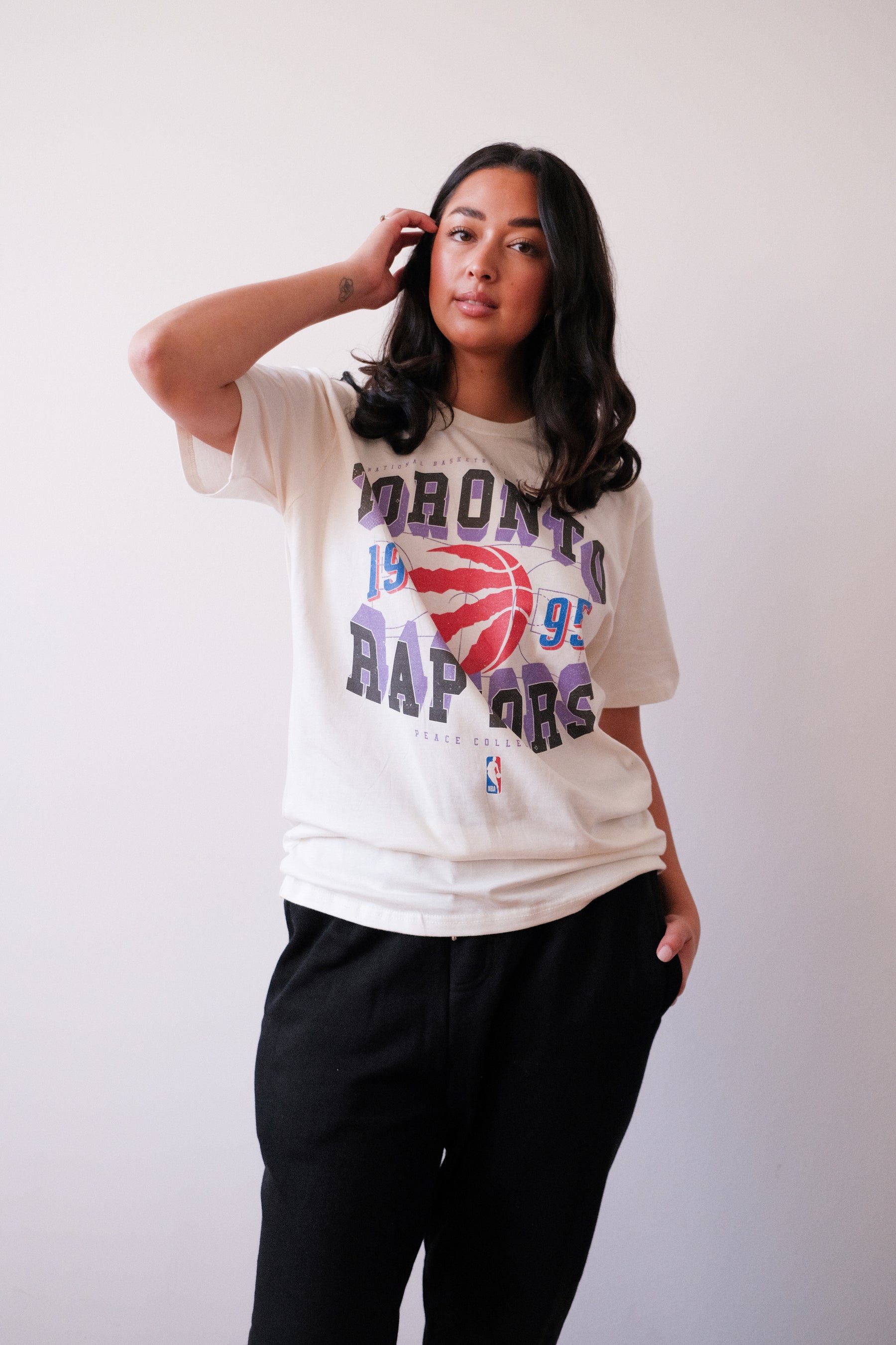 T-shirt Court Premium des Toronto Raptors - Ivoire