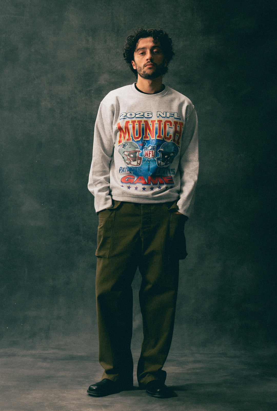 New England Patriots vs. Detroit Lions Munich Crewneck - Ash