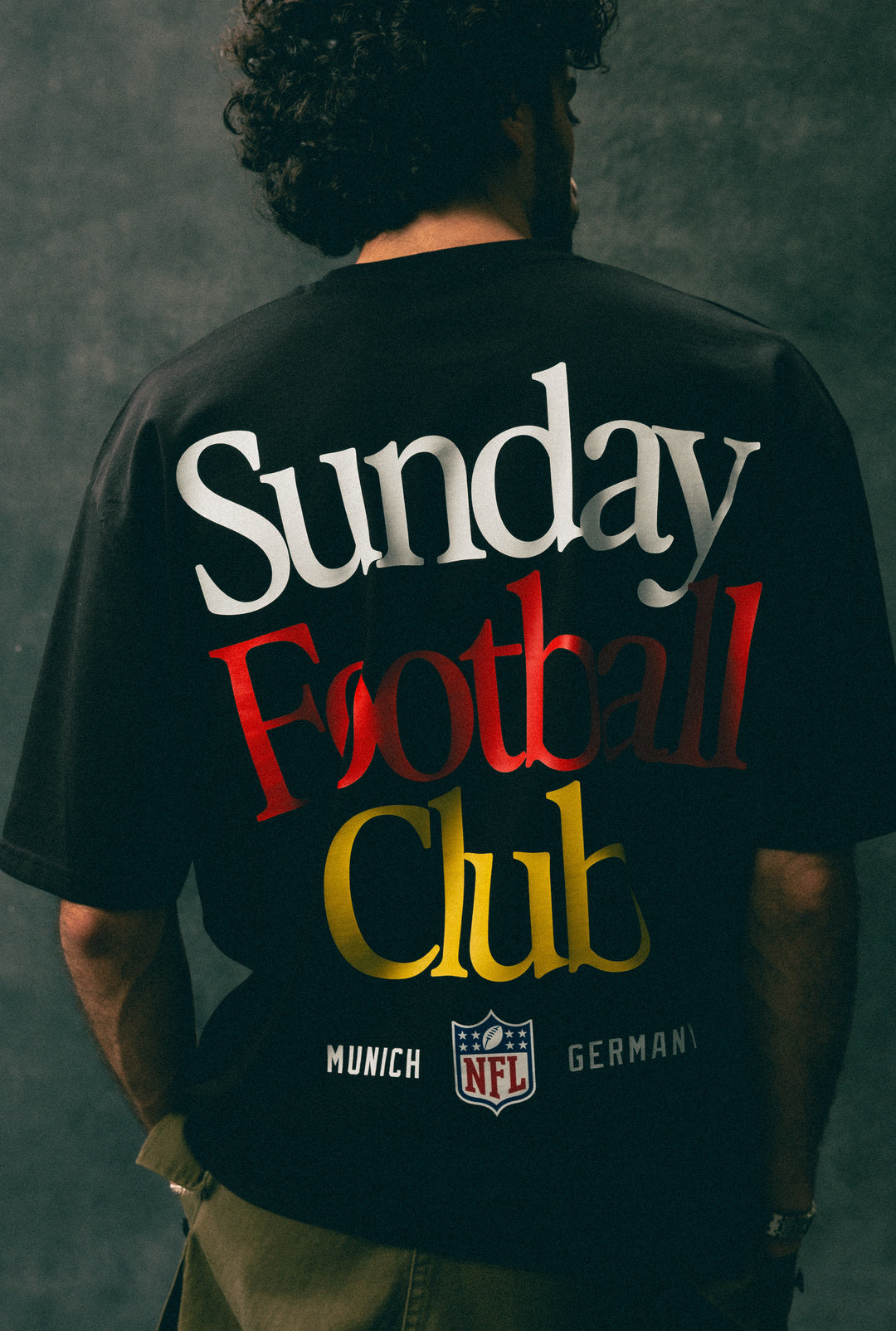 NFL Sunday Football Club Munich Heavyweight T-Shirt - Black