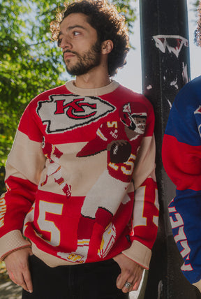 Suéter de punto de gran tamaño de Patrick Mahomes - Marfil / Rojo