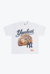 New York Yankees Glove Vintage Heavyweight T-Shirt - White