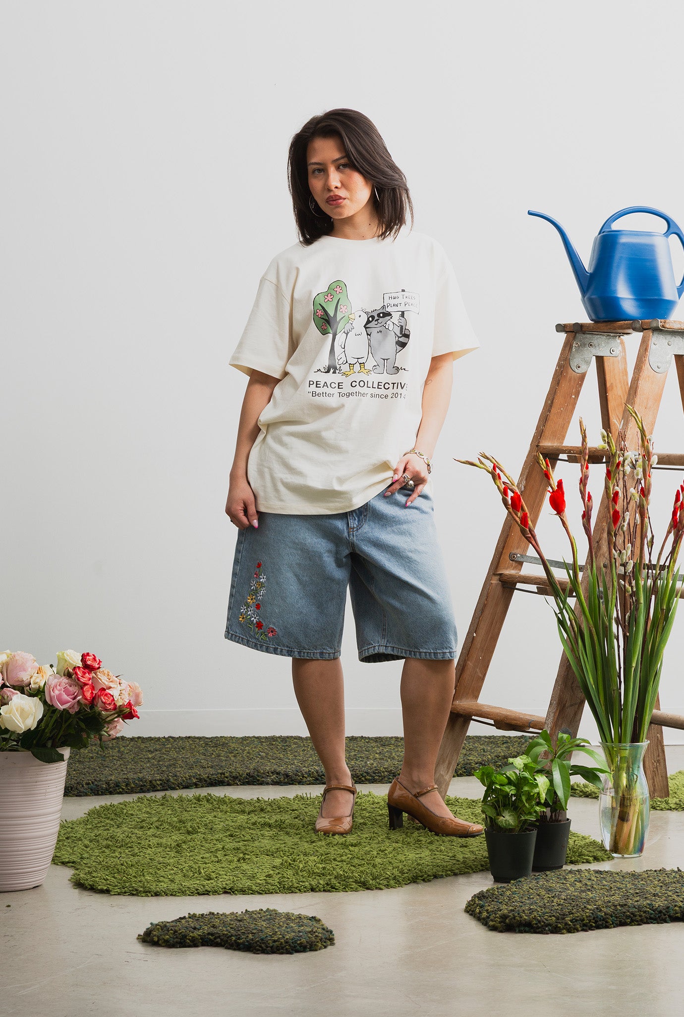 Peace Baggy Floral Denim Shorts - Blue