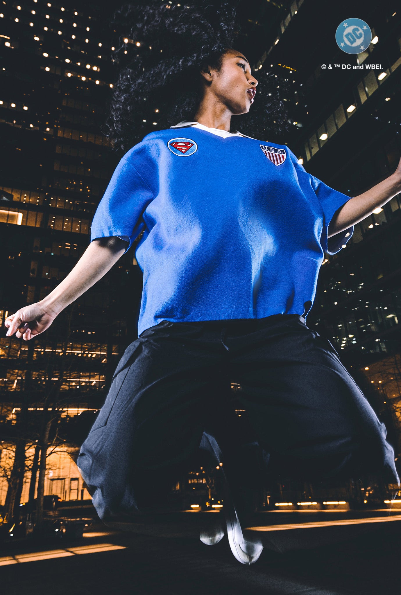 Maillot Superman bleu, co-produit par l'US Soccer et DC Comics.