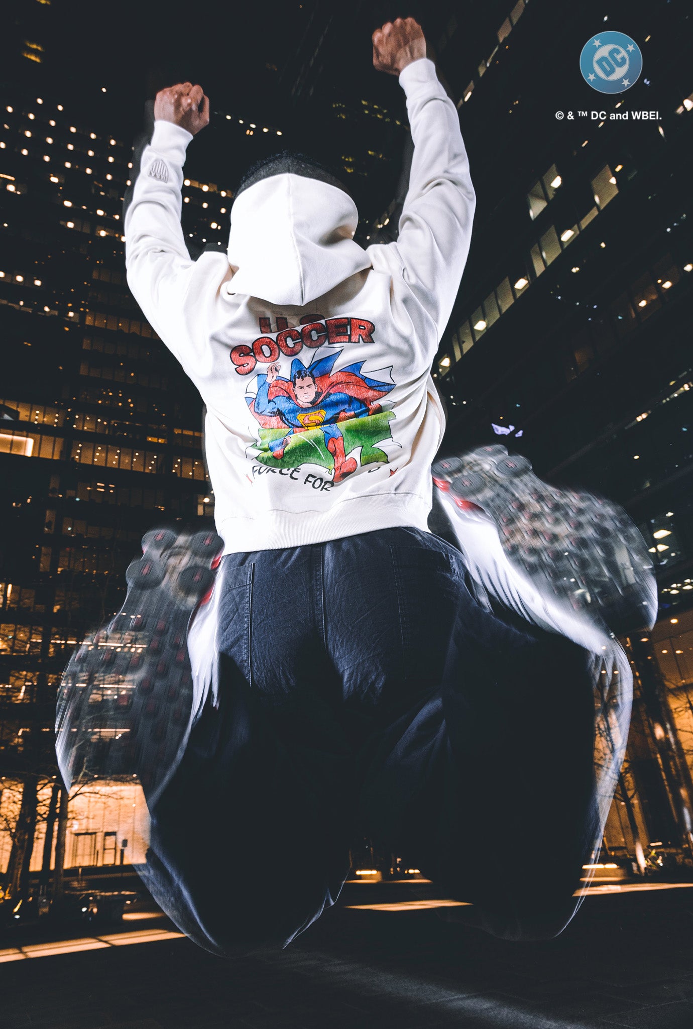 Sudadera Heavyweight US Soccer x DC Comics Superman Fuerza Para el Bien - Marfil
