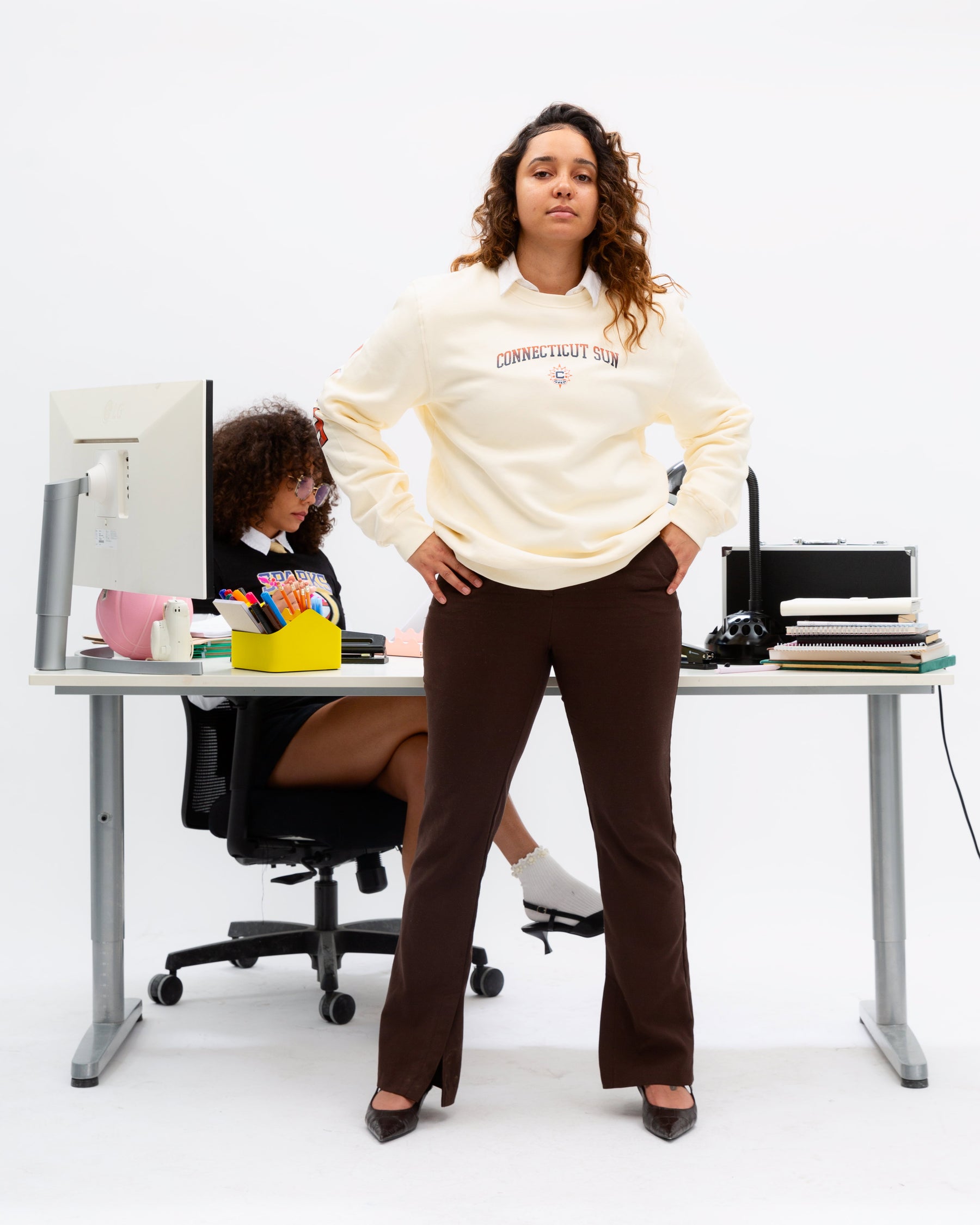 Connecticut Sun Spirit Crewneck - Ivory