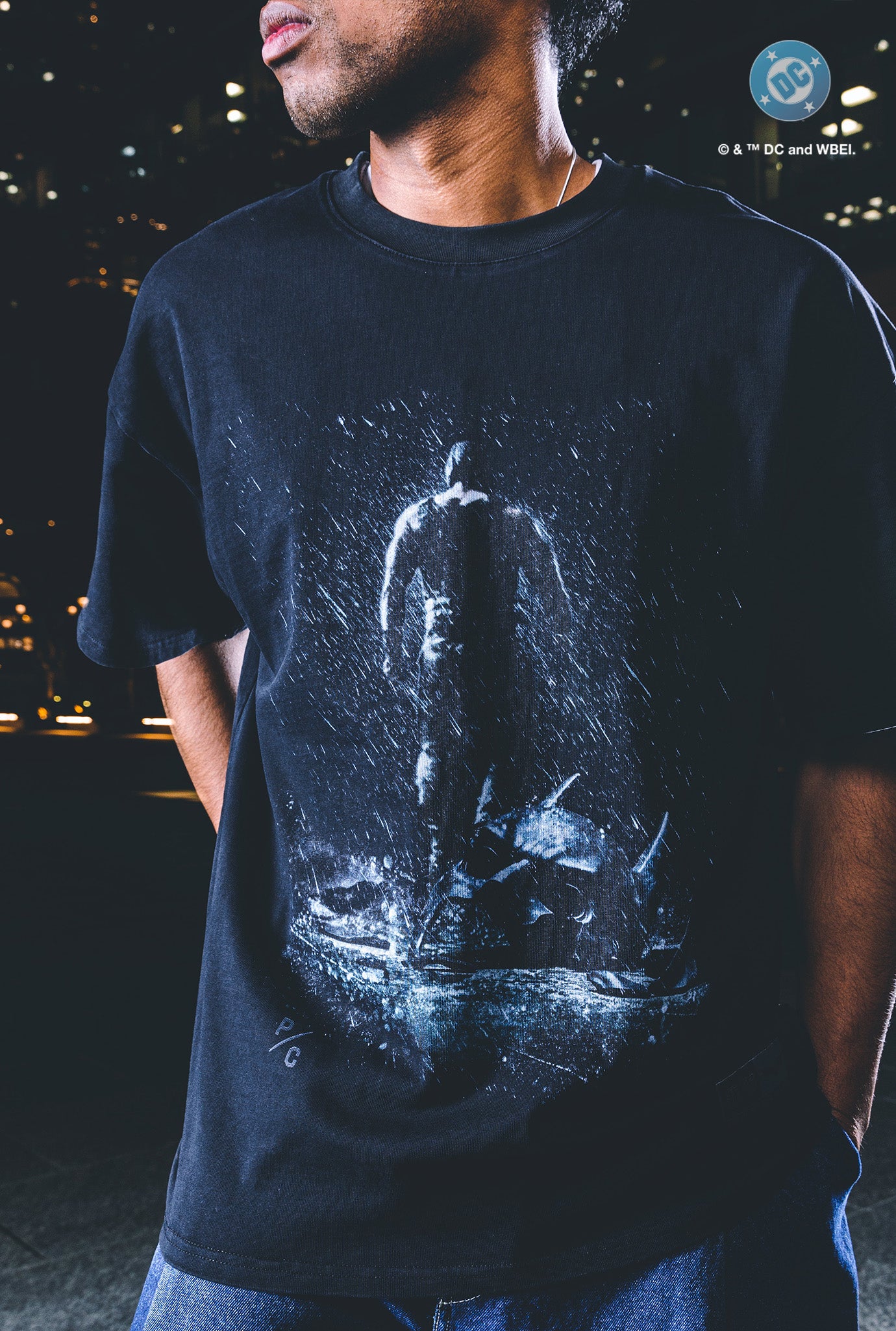 T-shirt noir épais teint en pièce, édition limitée US Soccer x DC Comics Bane