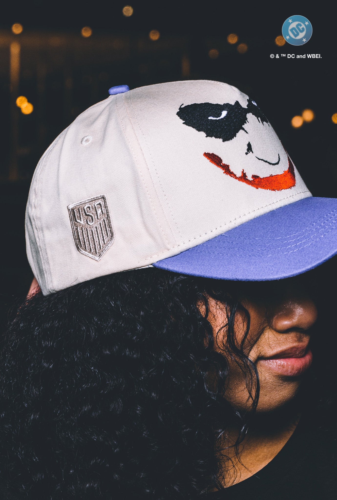 Gorra A-Frame US Soccer x DC Comics Joker - Marfil / Púrpura