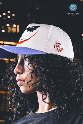 Gorra A-Frame US Soccer x DC Comics Joker - Marfil / Púrpura