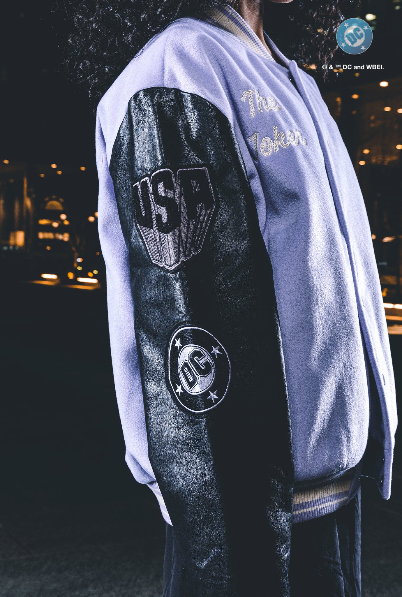 Chaqueta de nylon US Soccer x DC Comics Joker Varsity - Púrpura