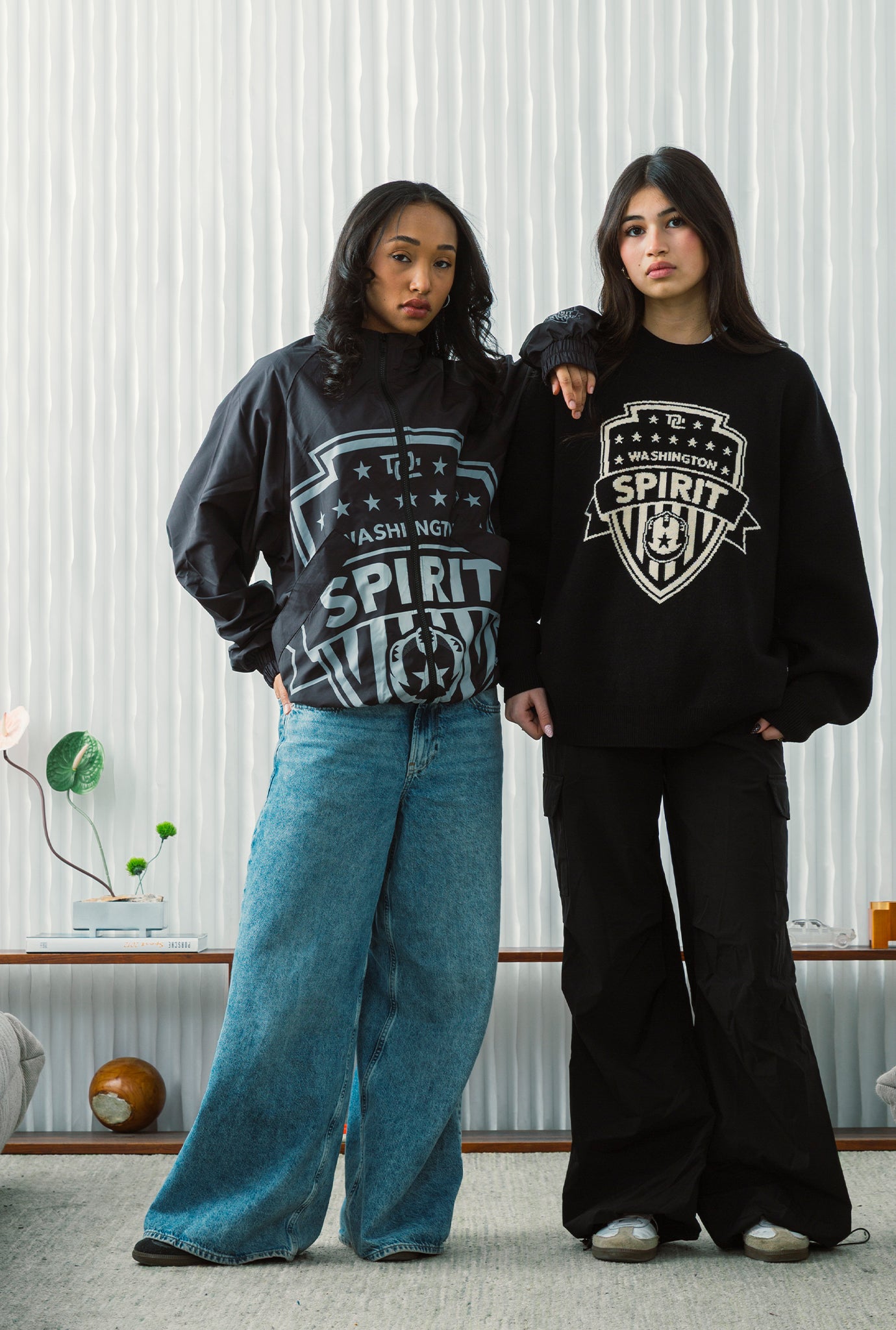 Washington Spirit Emblem Windbreaker Jacket - Black / White